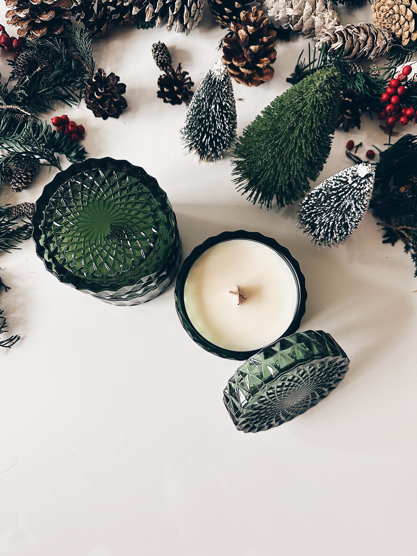 en mer LTD | tree farm | wooden wick soy wax candle