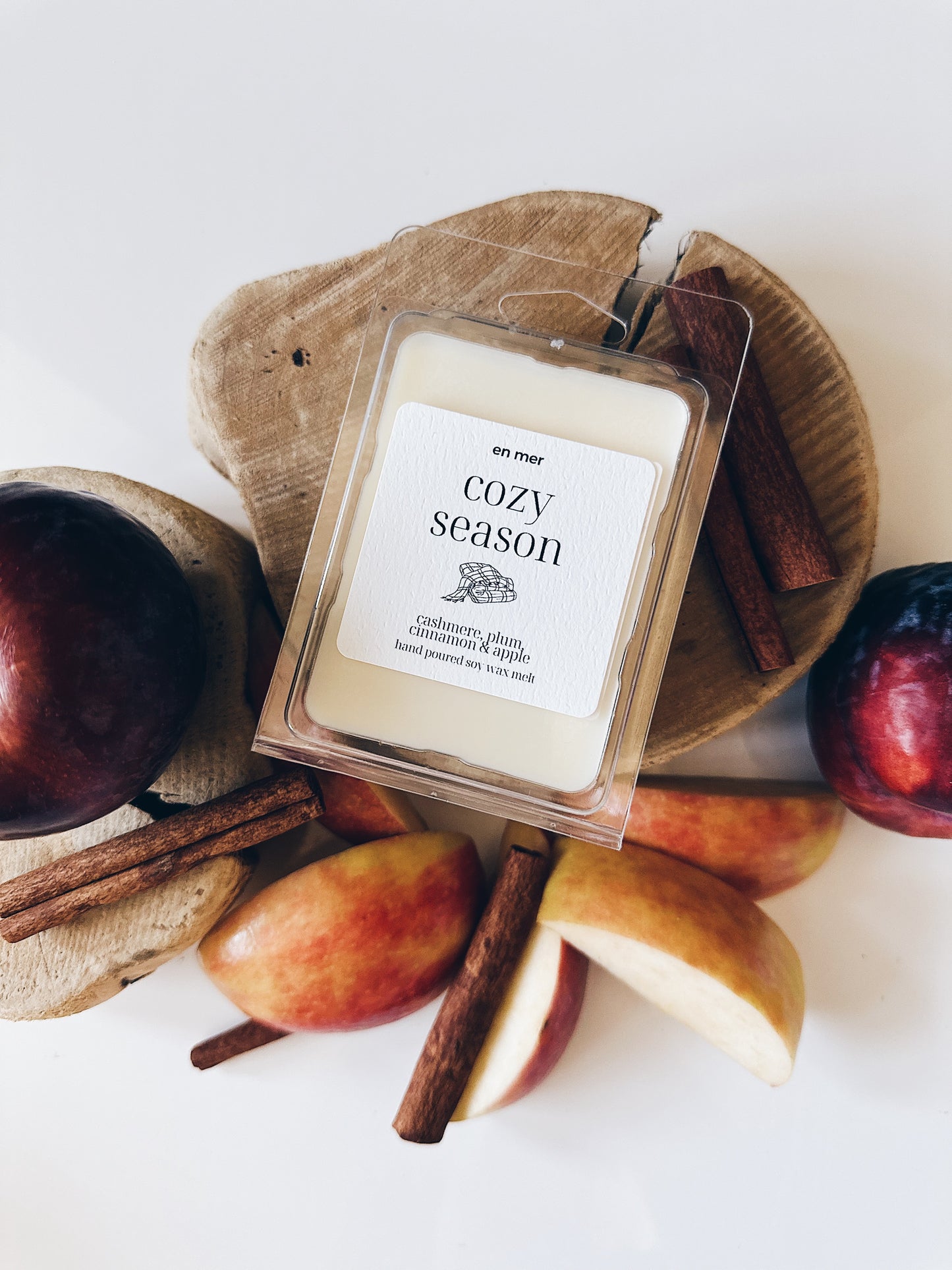 en mer | cozy season | soy wax candle & melts