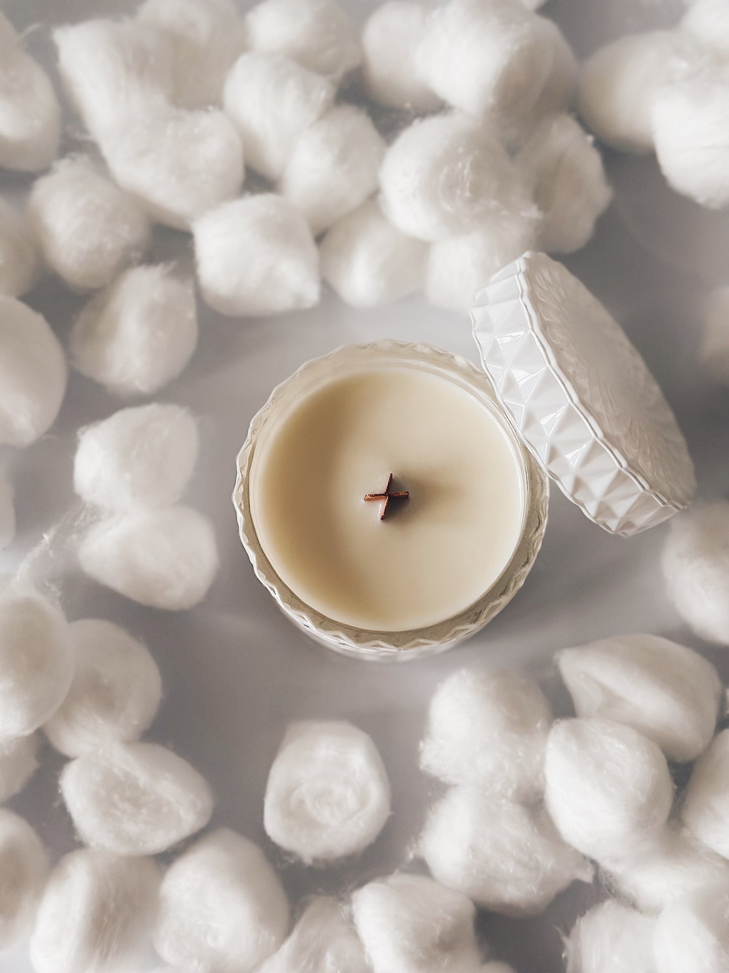 en mer LTD | cloud 9 | wooden wick soy wax candle