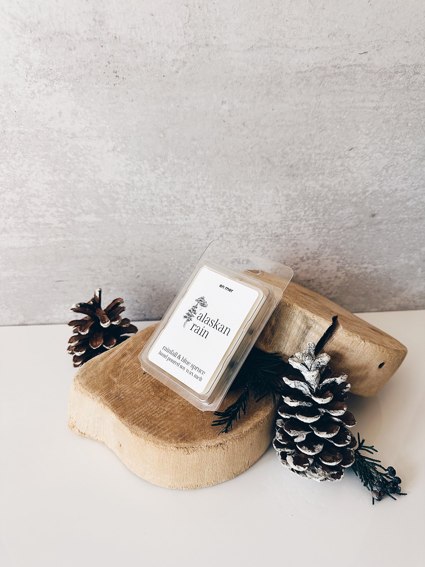 en mer | alaskan rain | soy wax candle & melts