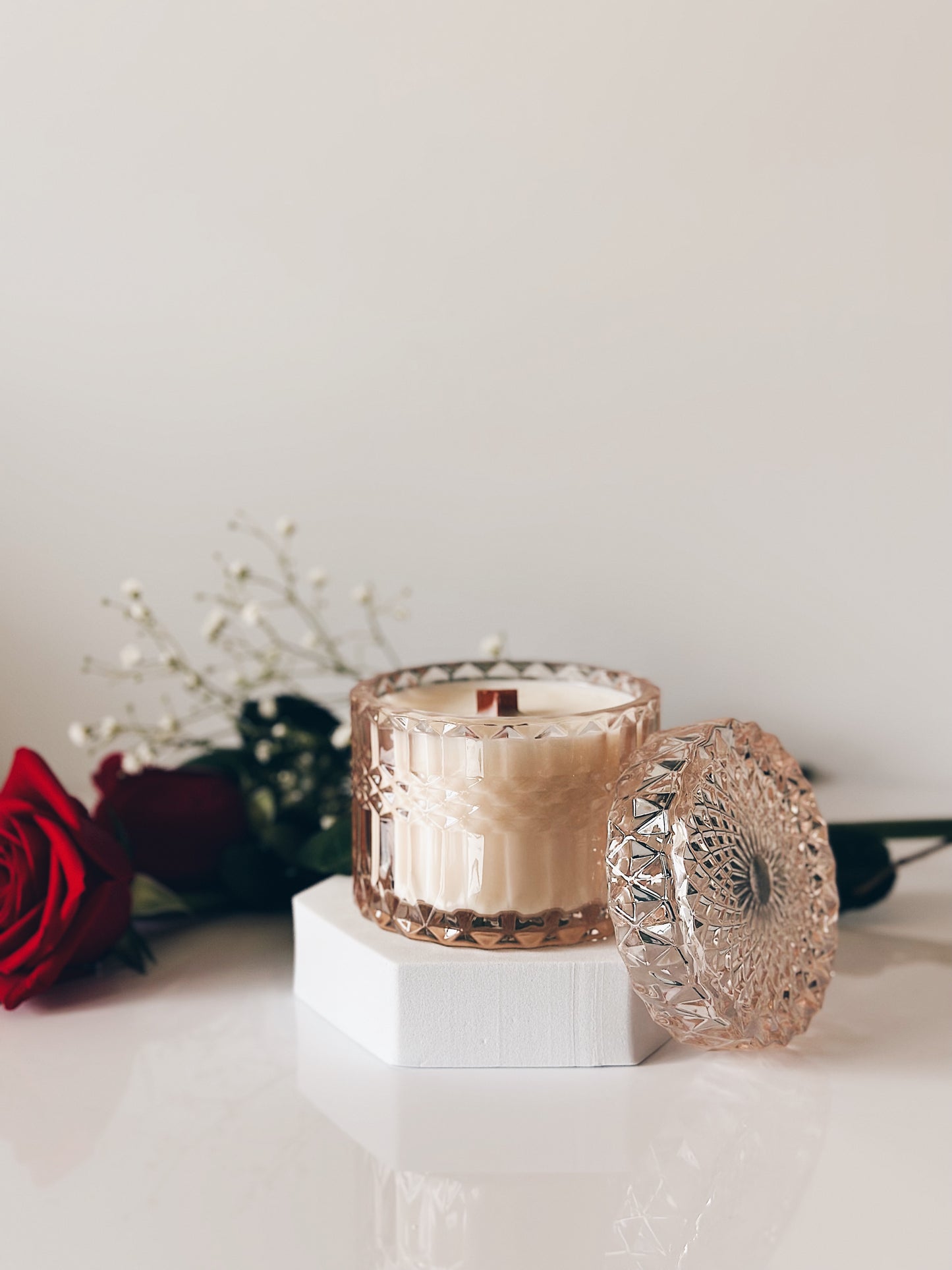 en mer LTD | rose water | wooden wick soy wax candle