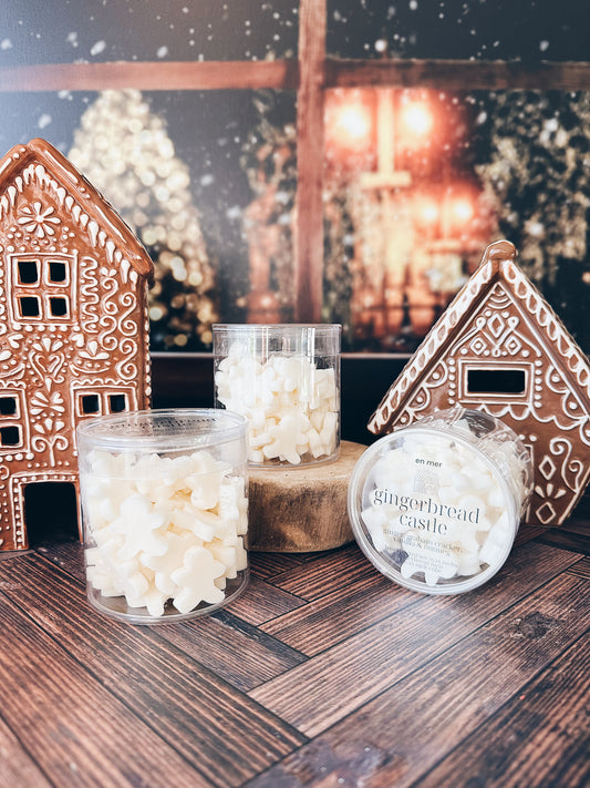 en mer | gingerbread castle | soy wax melt figures