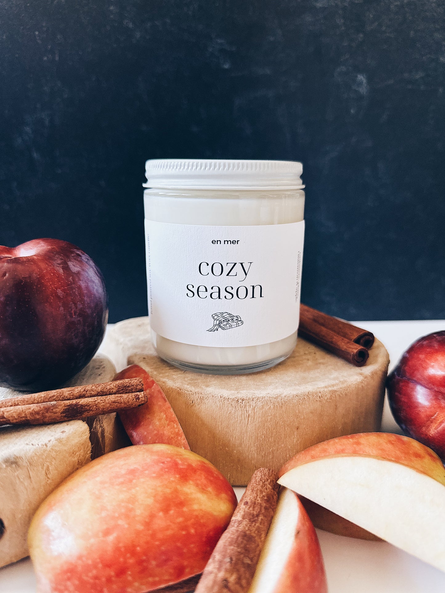 en mer | cozy season | soy wax candle & melts