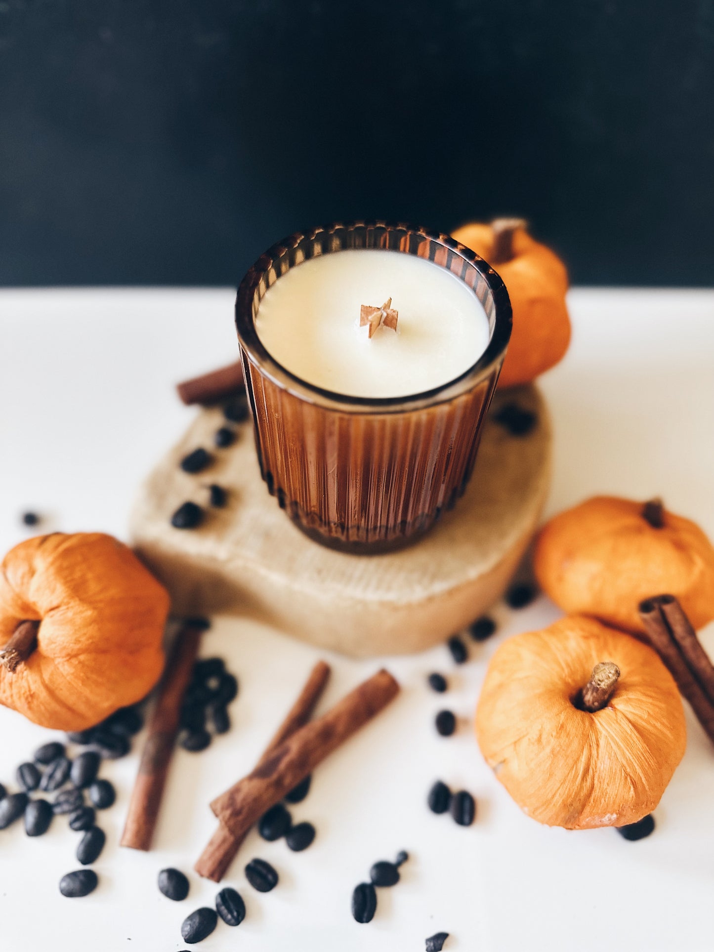 en mer LTD | pumpkin spice latte | wooden wick soy wax candle