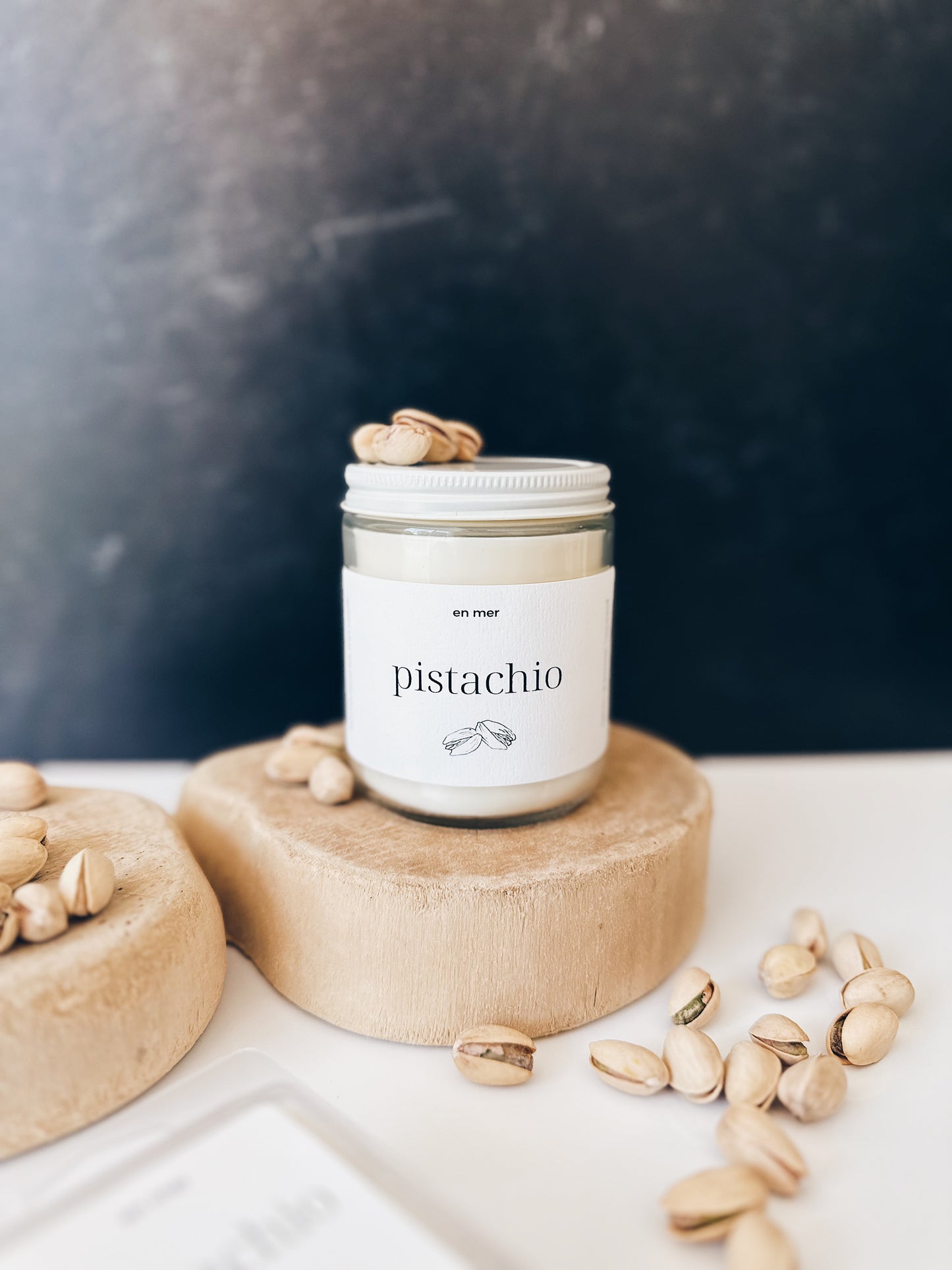 en mer | pistachio | soy wax candle & melts