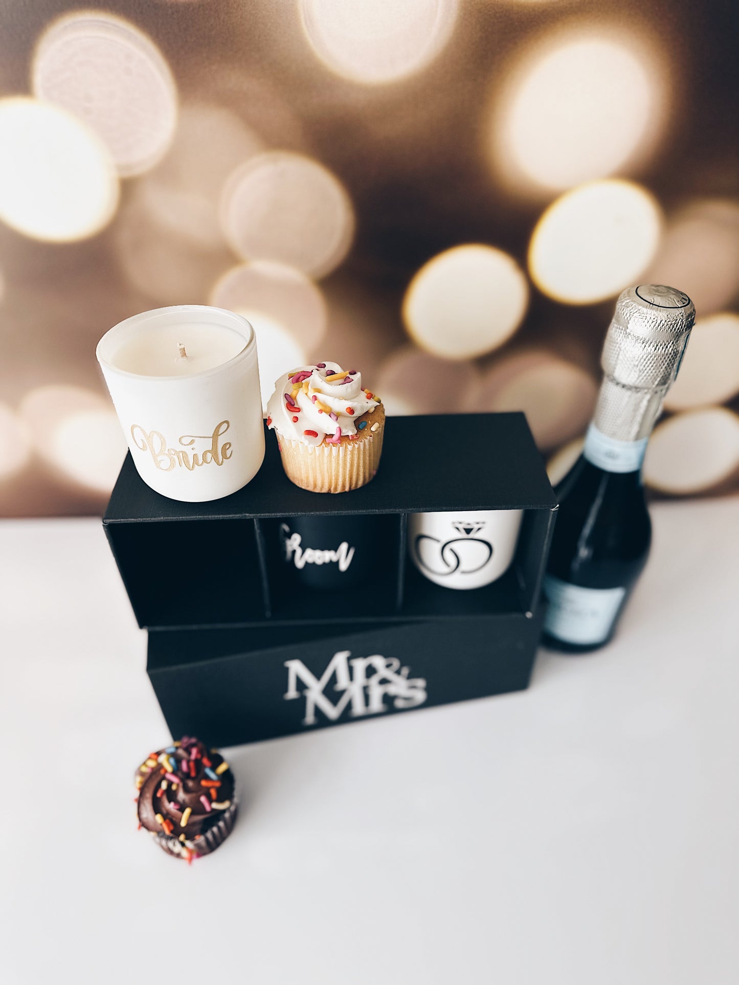 en mer | mr & mrs | soy wax candle gift set