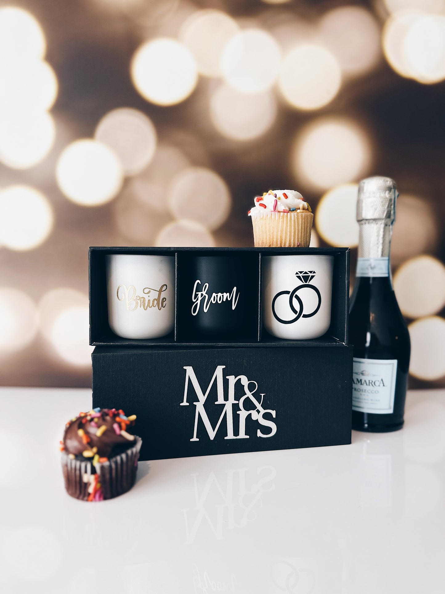 en mer | mr & mrs | soy wax candle gift set