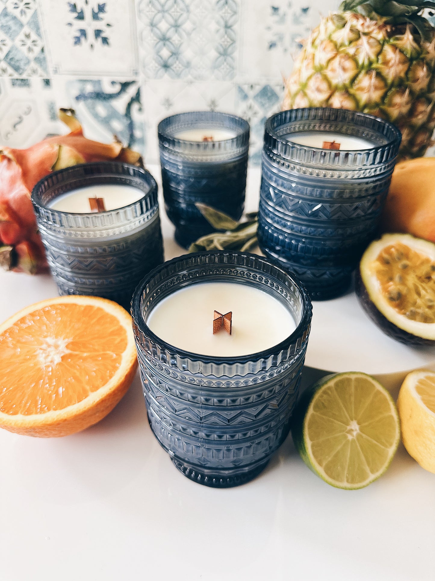 en mer LTD | laguna blue | wooden wick soy wax candle