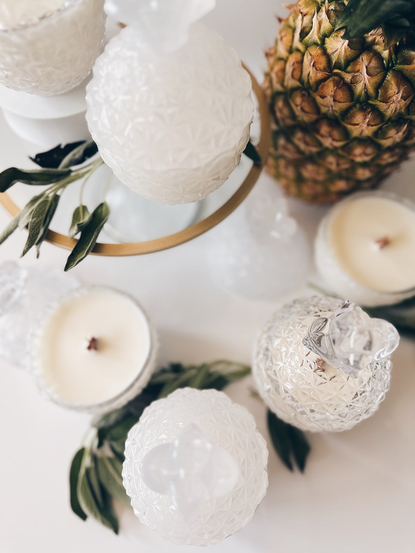 en mer LTD | pineapple float | limited batch wooden wick soy wax candle