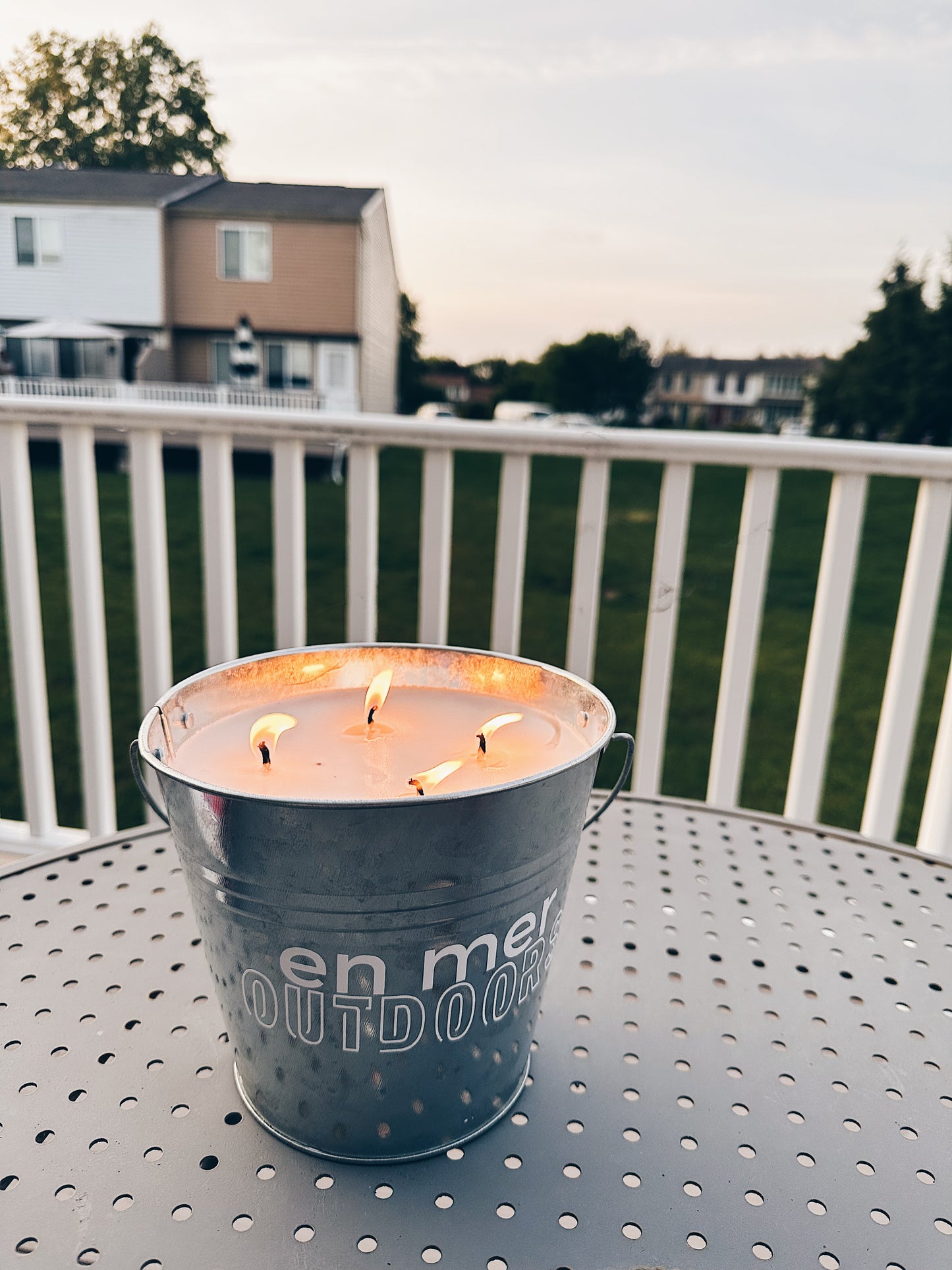 en mer outdoors | jumbo citronella soy wax candle