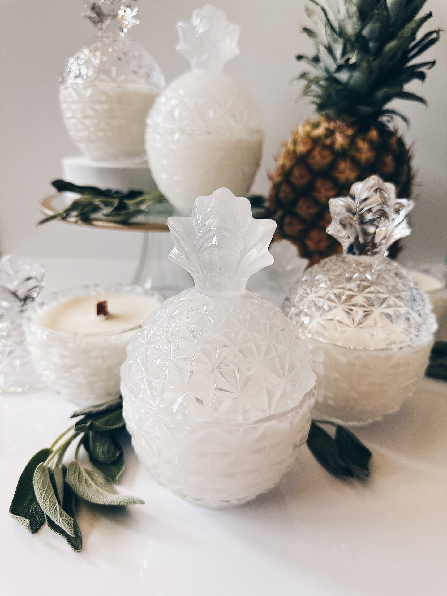 en mer LTD | pineapple float | limited batch wooden wick soy wax candle