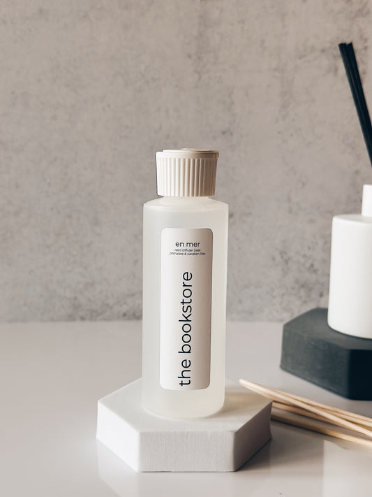 en mer | the bookstore | reed diffuser base