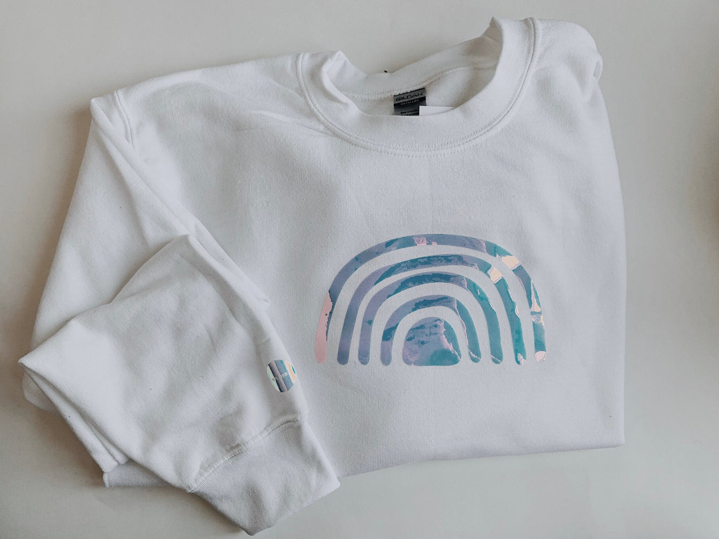 en mer | holographic rainbow crewneck sweatshirt