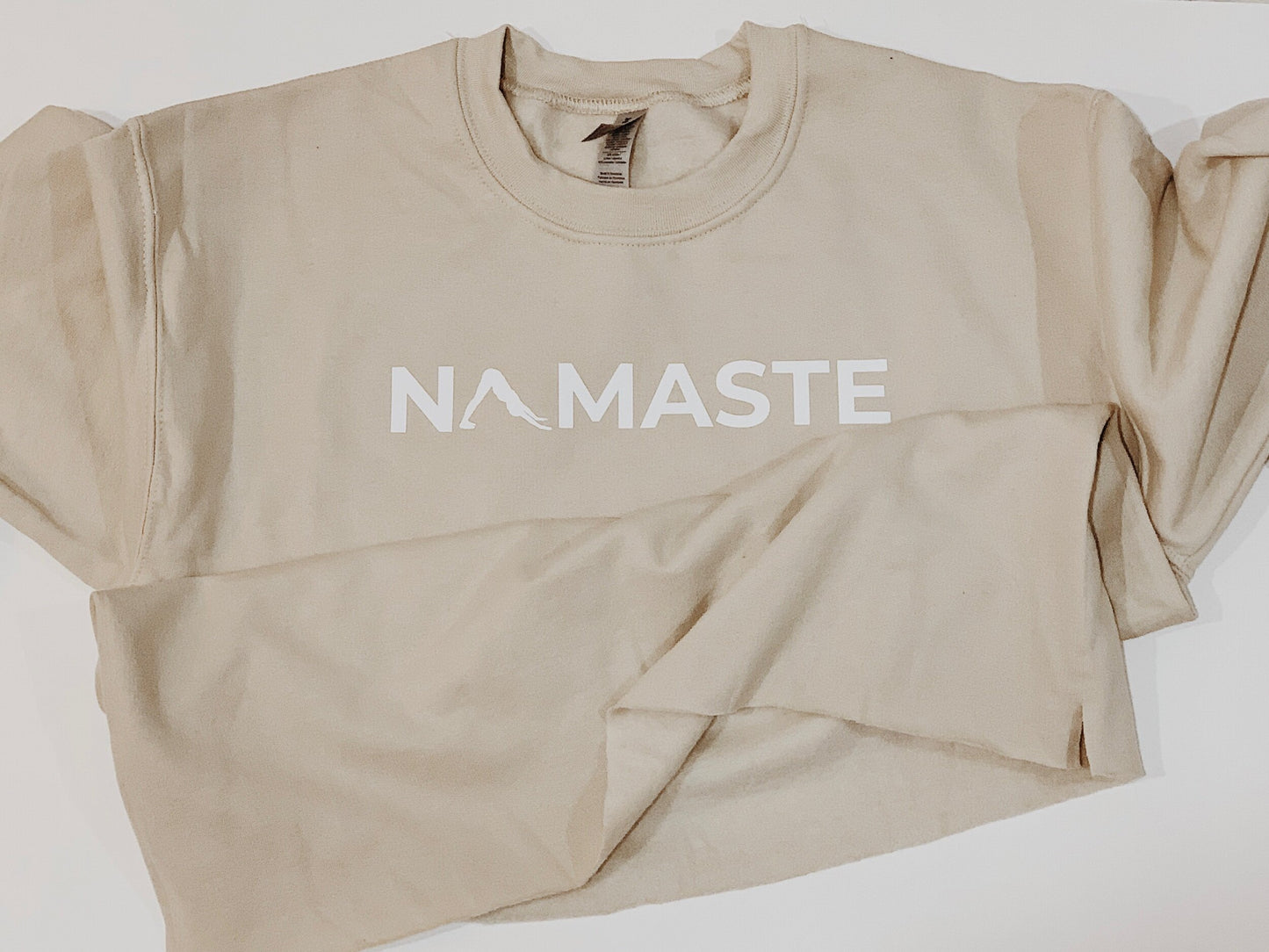 en mer | namaste crewneck t-shirt