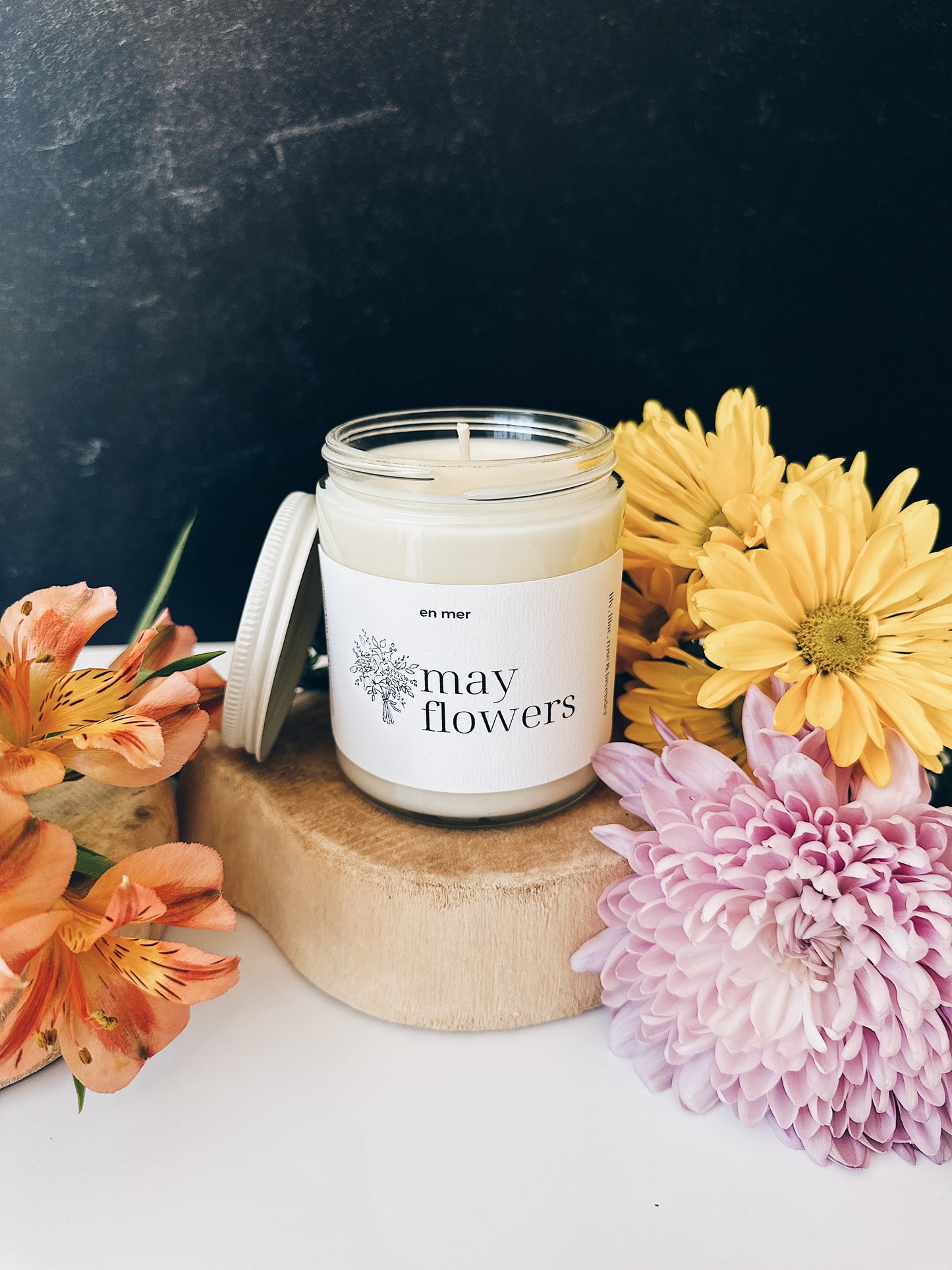 en mer | may flowers | soy wax candle & melts