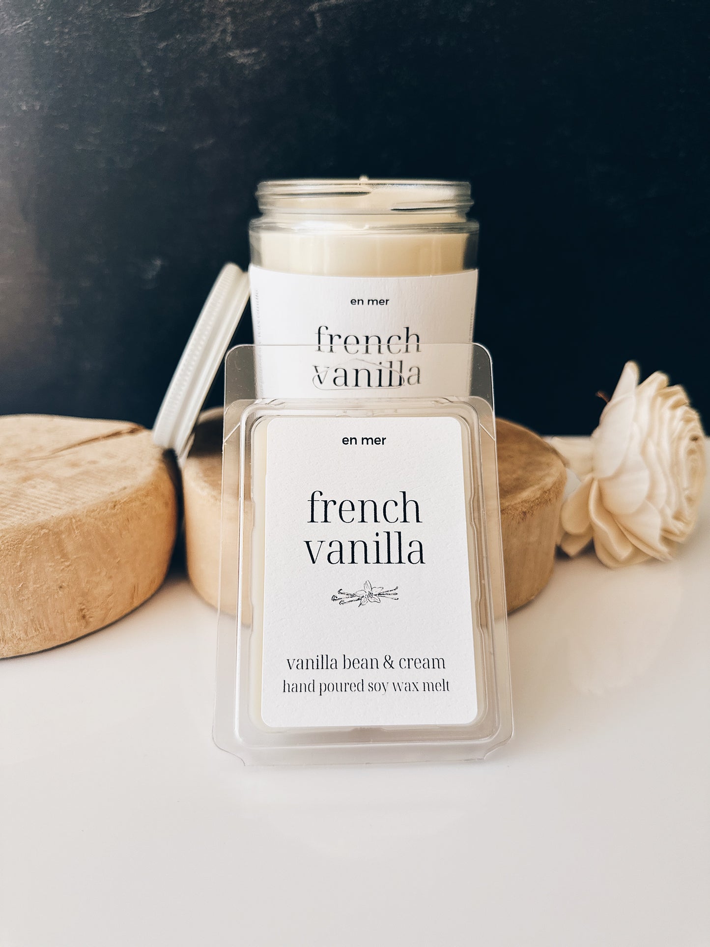 en mer | french vanilla | soy wax candle & melts