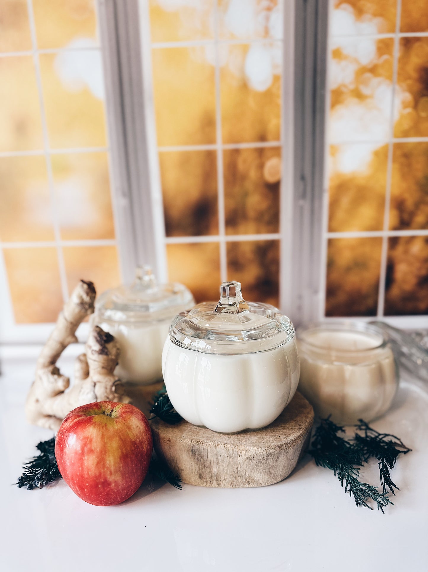 en mer LTD | enchanted forest | pumpkin jar soy wax candle