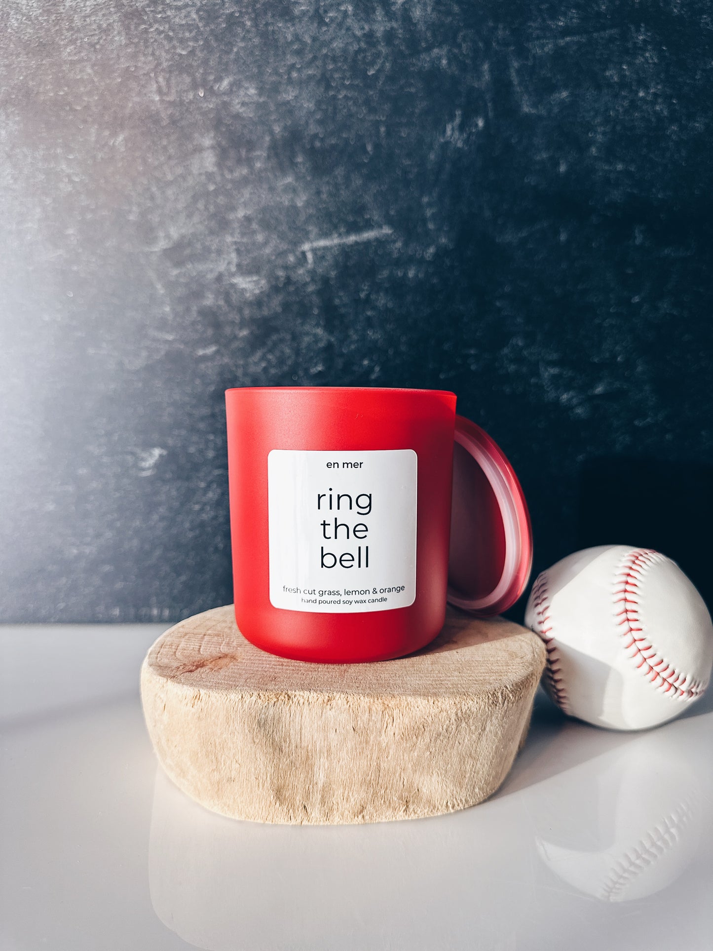 en mer | ring the bell | soy wax candle