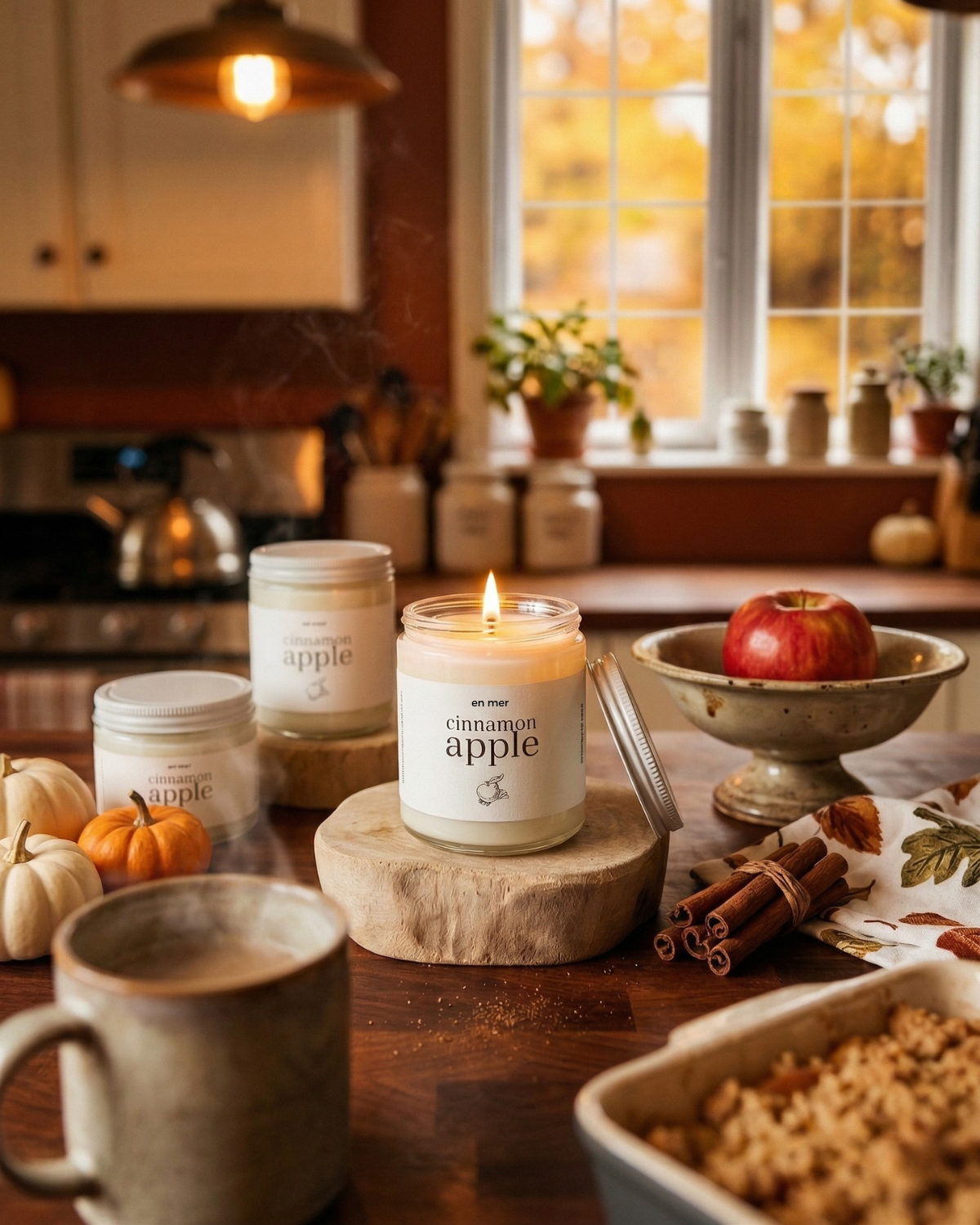 en mer | cinnamon apple | soy wax candle & melts