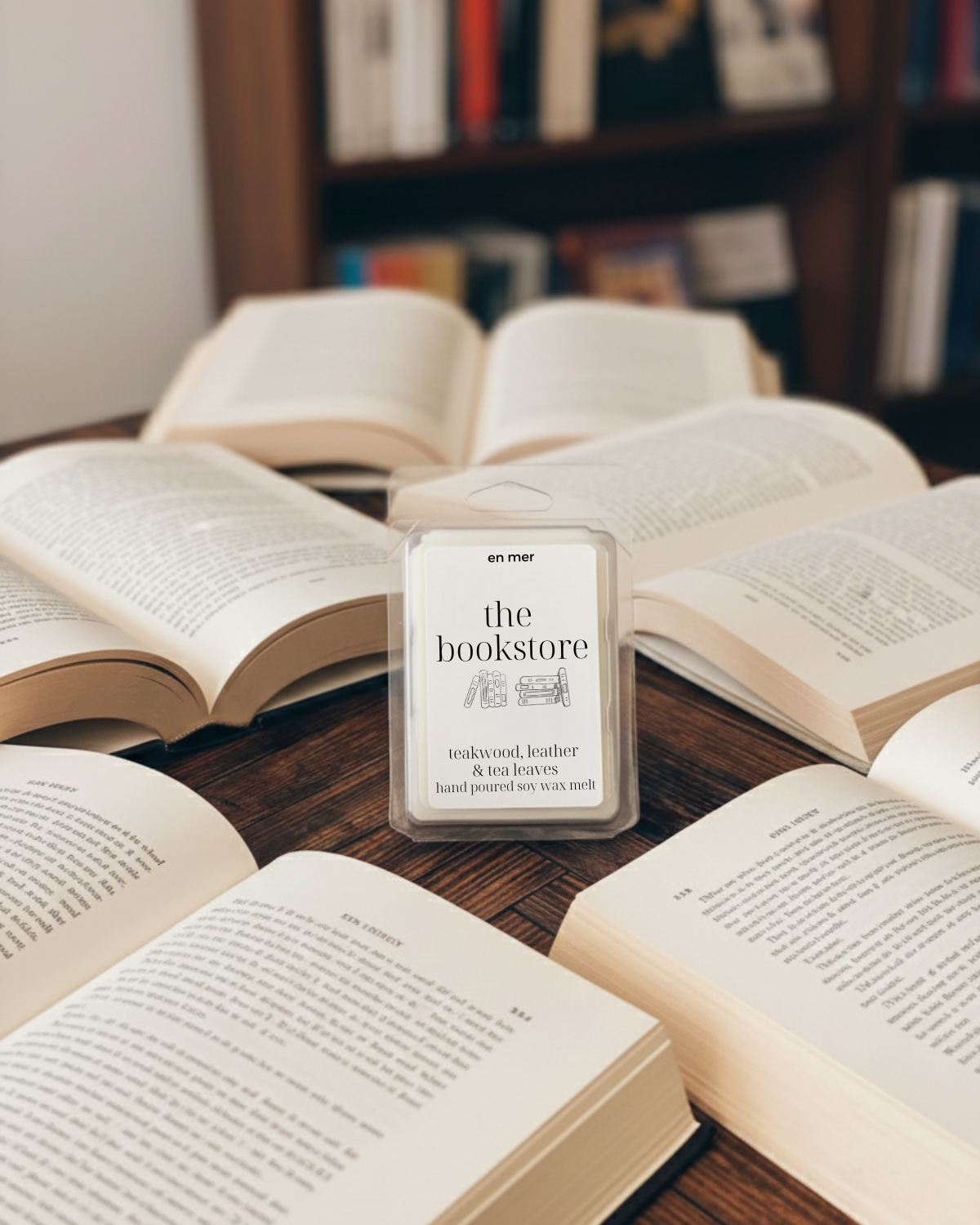 en mer | the bookstore | soy wax candle & melts