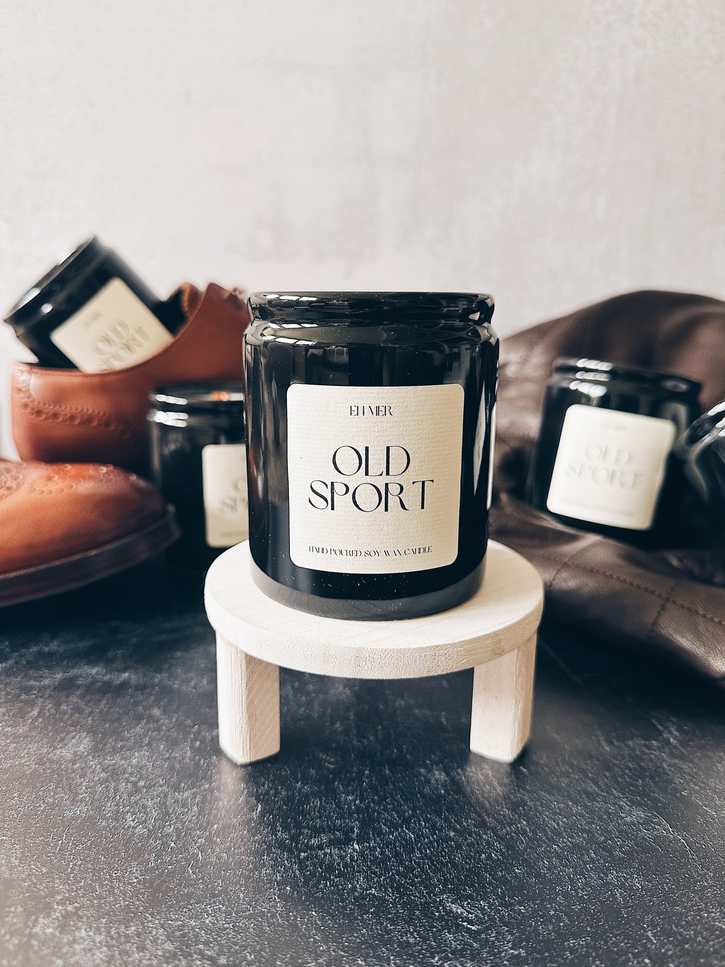 en mer LTD | old sport | wooden wick soy wax candle