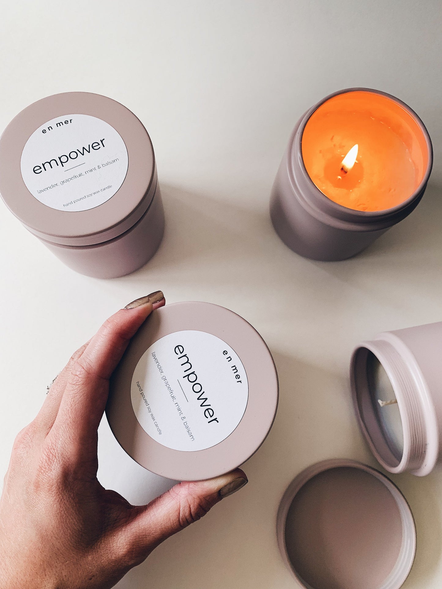 Breastcancer.org x en mer | empower | soy wax candle