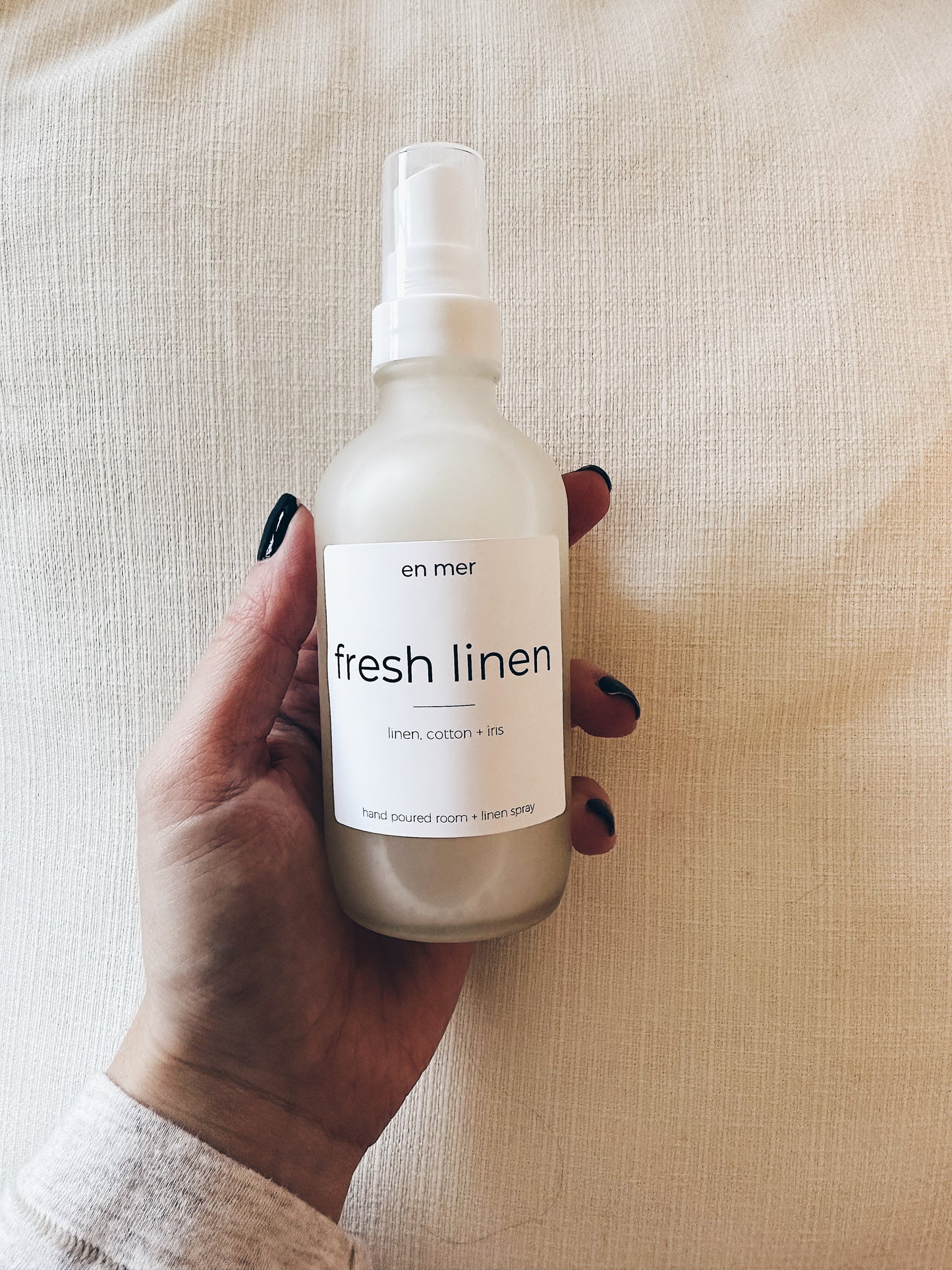 en mer | fresh linen | room + linen spray