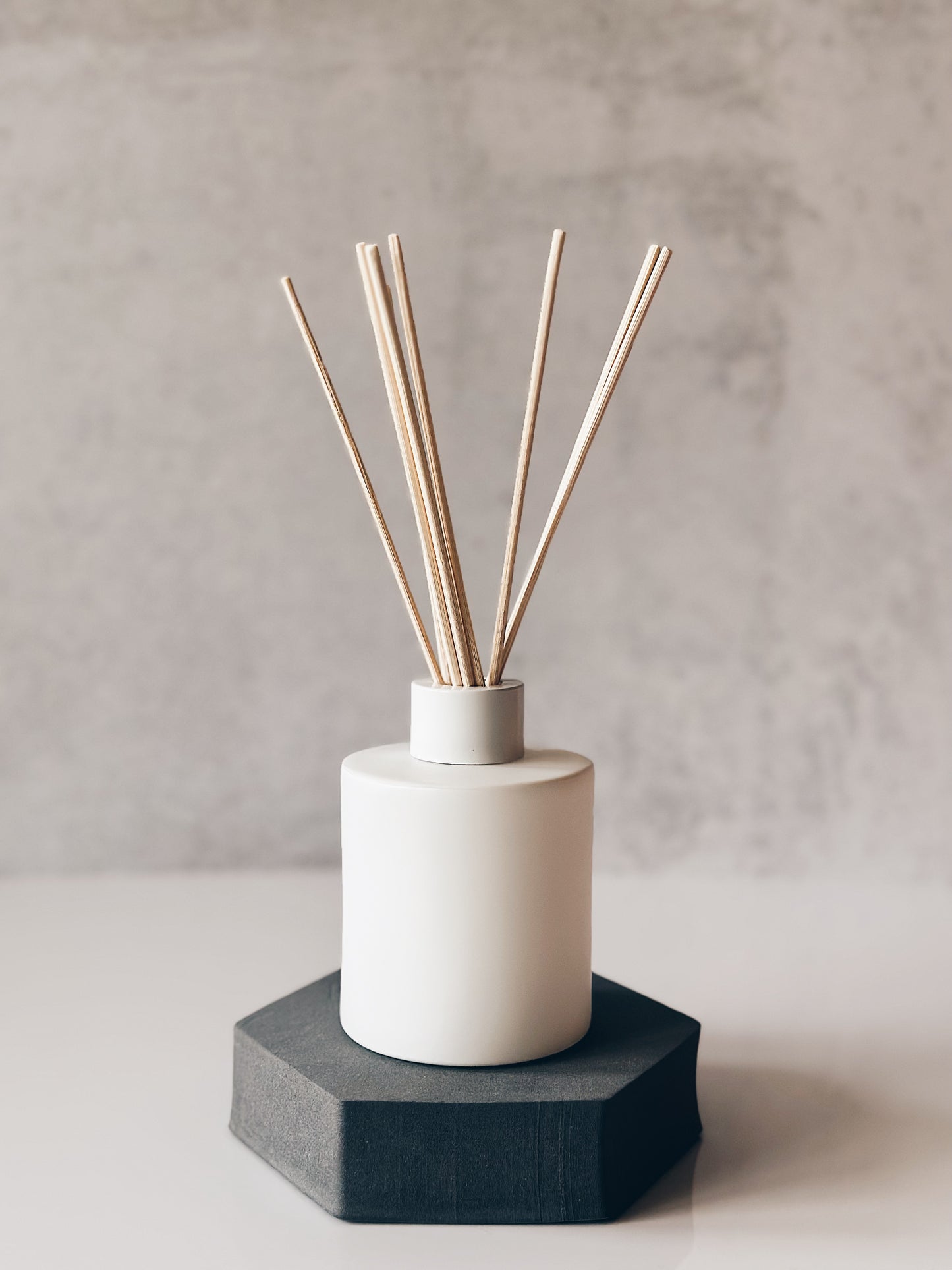 en mer | reed diffuser vessel