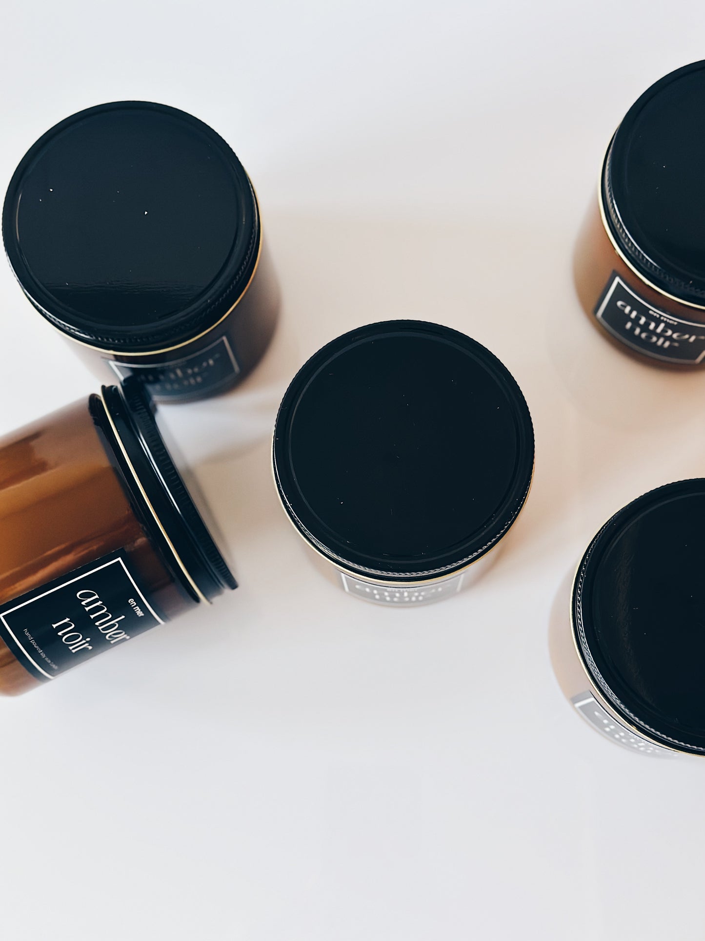 en mer LTD | amber noir | soy wax candles