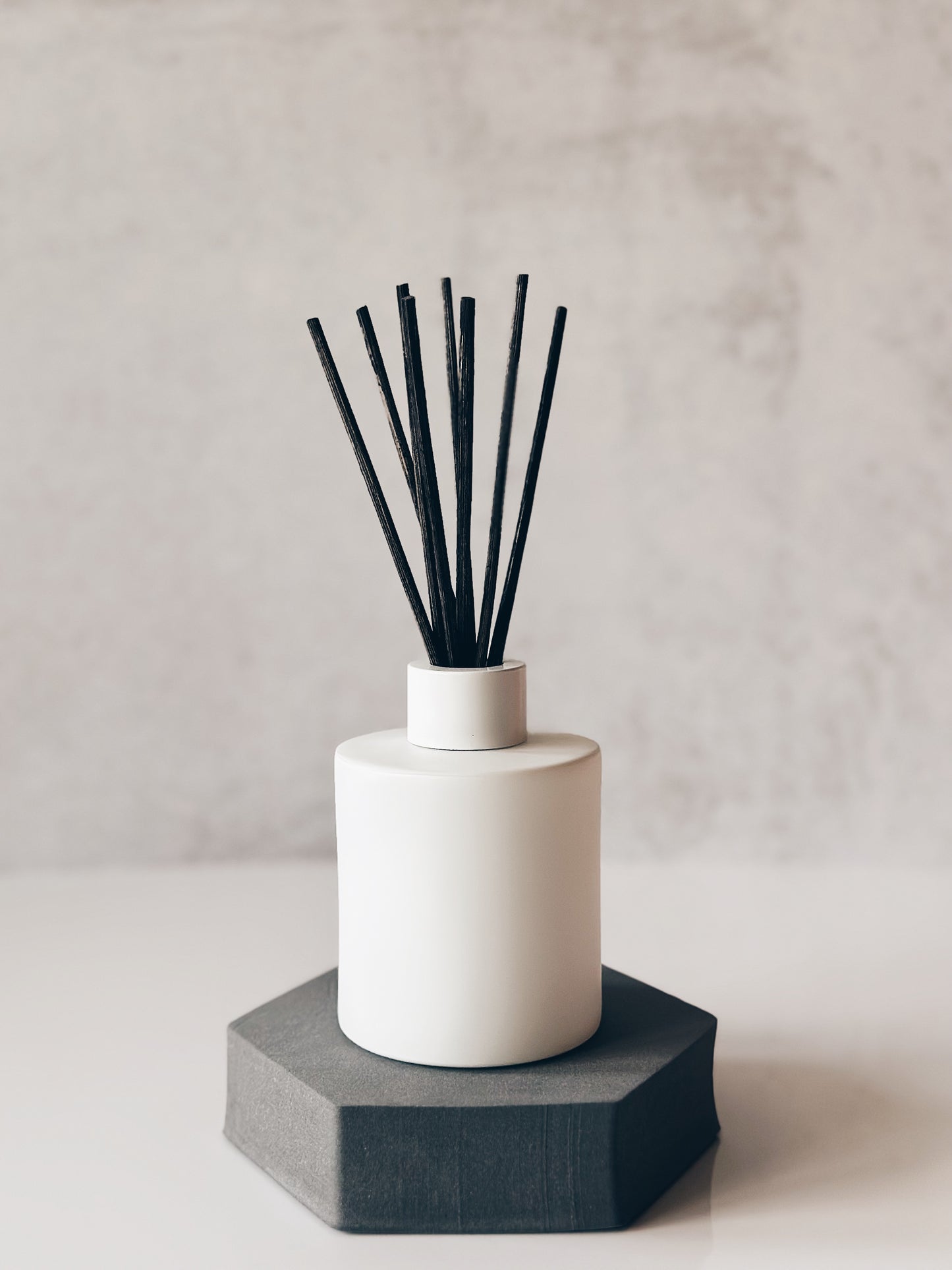 en mer | reed diffuser vessel