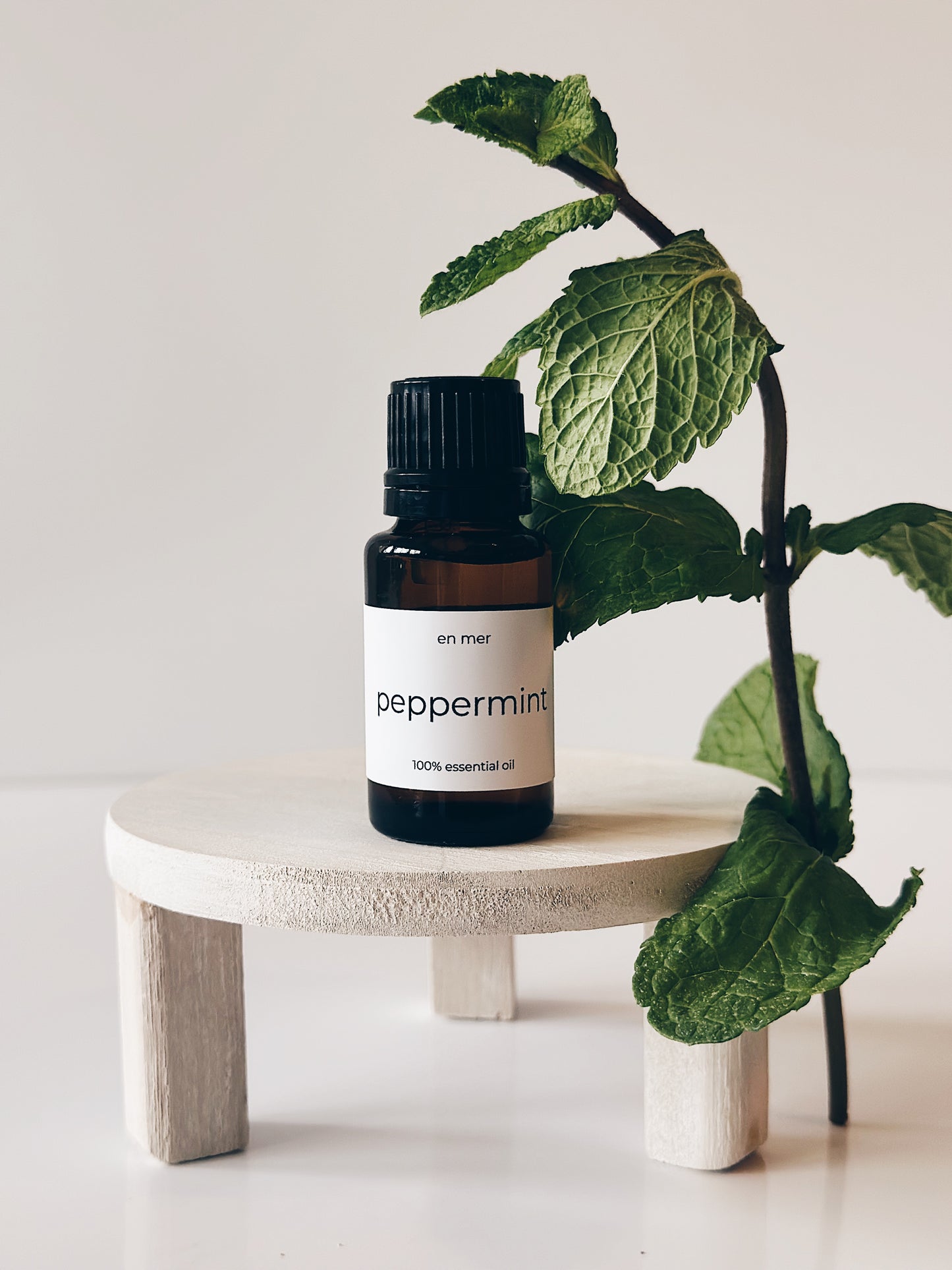 en mer | peppermint | essential oil