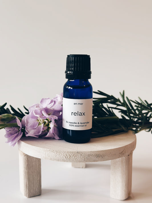 en mer | relax | lavender & fir needle essential oil