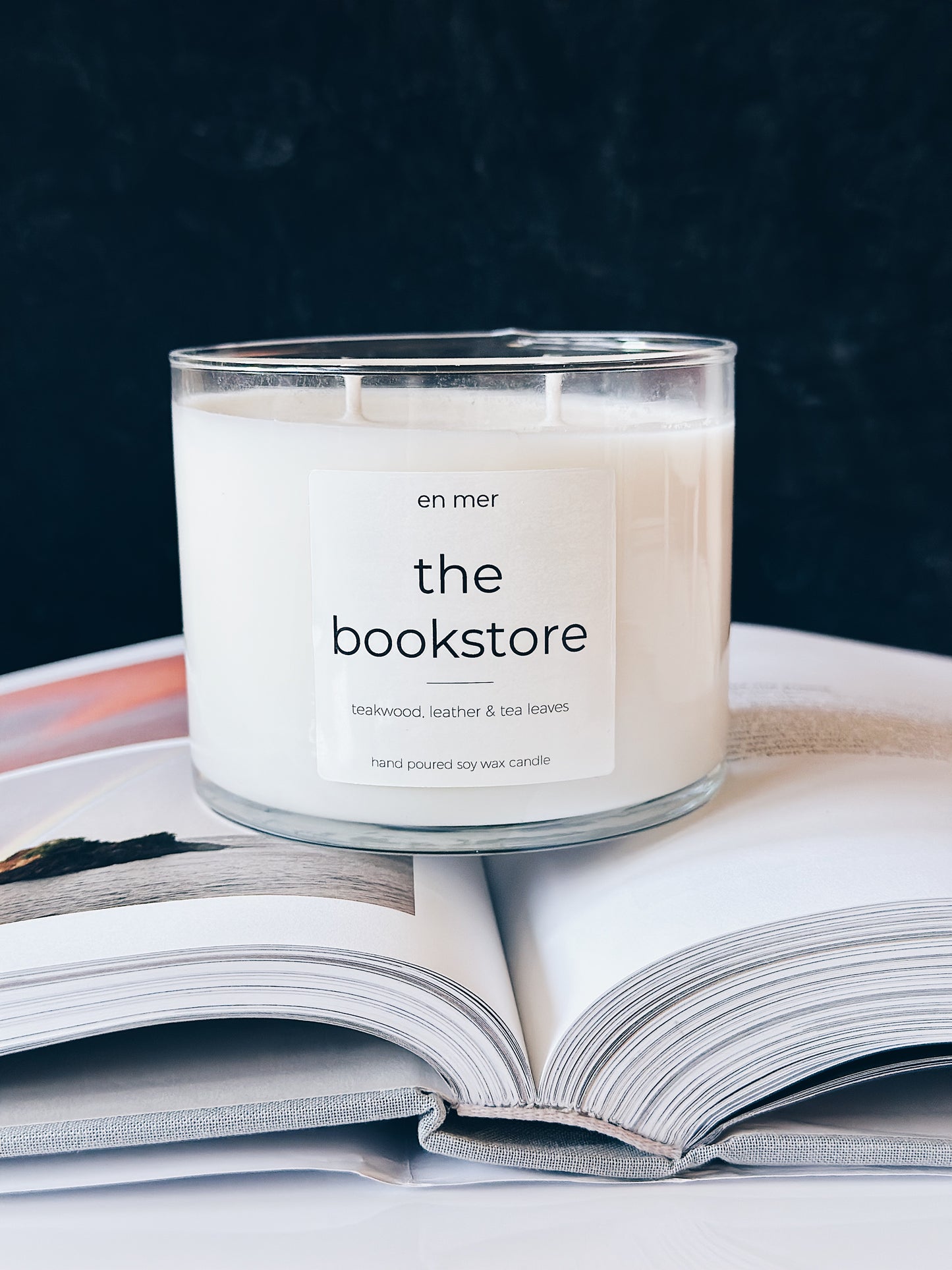 en mer | the bookstore | soy wax candle & melts
